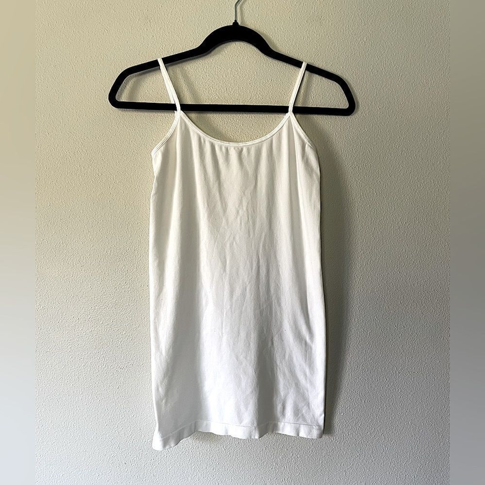 Women’s, White, “So Seamless”, Long Tank Top. Size Large.